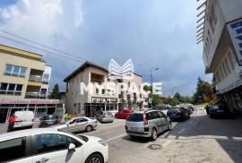 Dvije kuće Vraca, 630 m2, #13122, 630 , Sarajevo – Novo Sarajevo