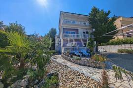 Apartmanska kuća 60m od mora, 237 , Crikvenica